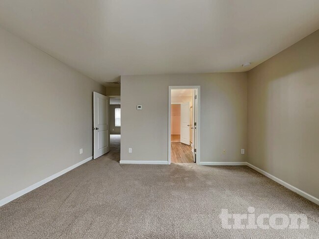 Building Photo - 2137 Hudson Dr