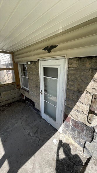 Building Photo - 239 Ormond Ave