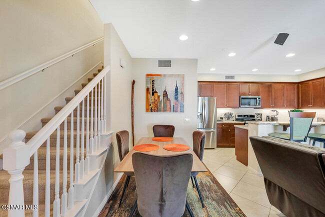 Building Photo - 1510 Silver Shadow Dr