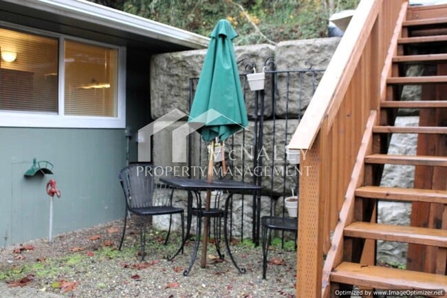 Building Photo - Cozy Studio Apartment with Patio