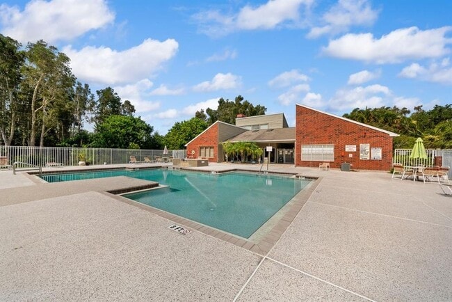 Building Photo - 9100 Dr M.L.K. Jr St N