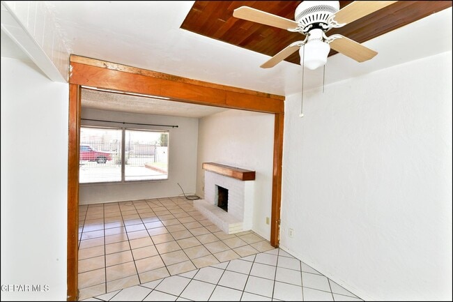 Building Photo - 7817 Caliche Dr