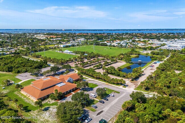 Building Photo - 1125 Jimmy Buffett Mem Hwy