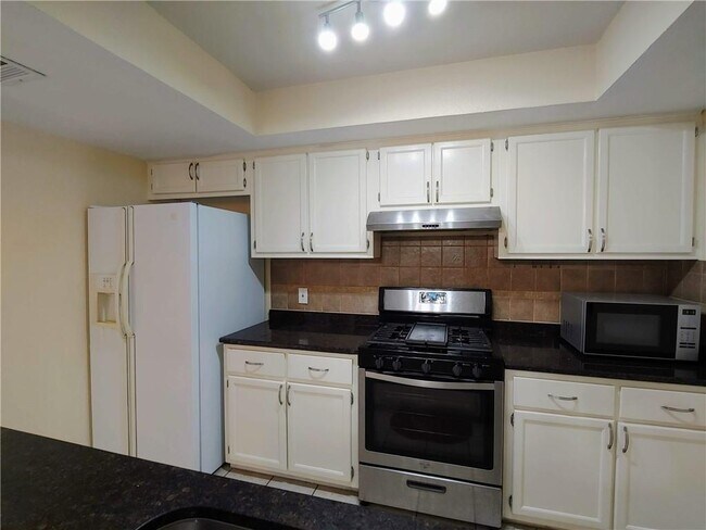 Building Photo - 8340 Fathom Cir