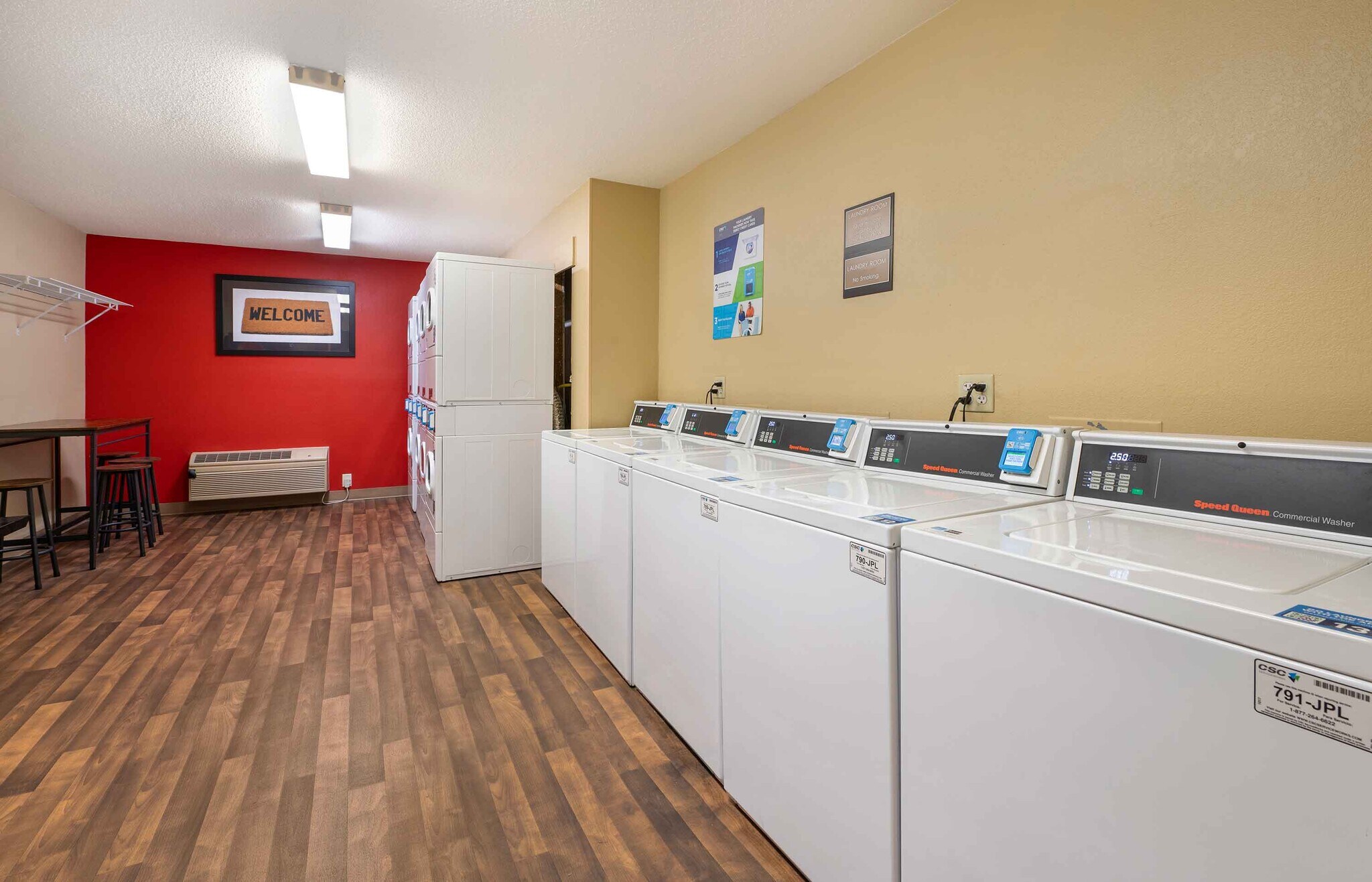 Building Photo - Furnished Studio-Cincinnati - Blue Ash - Kenwood Road