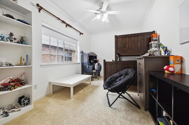 Building Photo - 2842 Briarhurst Park