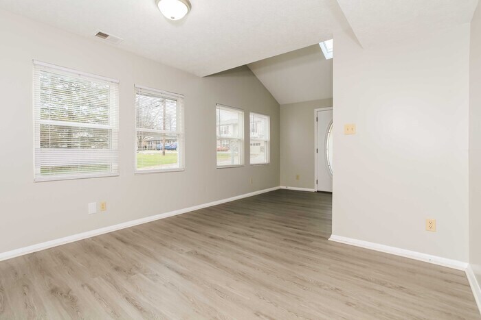 Building Photo - 2313 Rose Rd