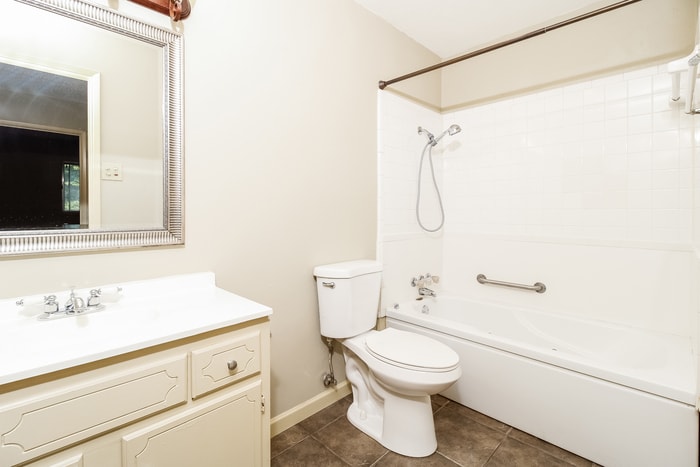 Building Photo - 1518 Lenore St