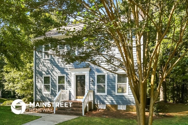 Building Photo - 696 Journey St SW