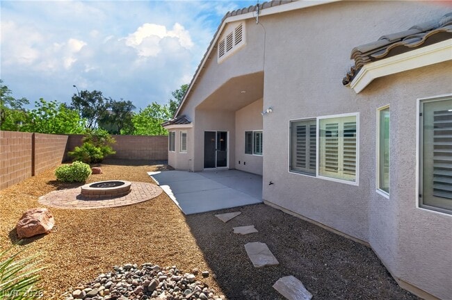 Building Photo - 9204 Gentle Cascade Ave