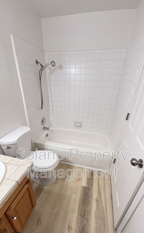 Building Photo - 1625 Park Ln