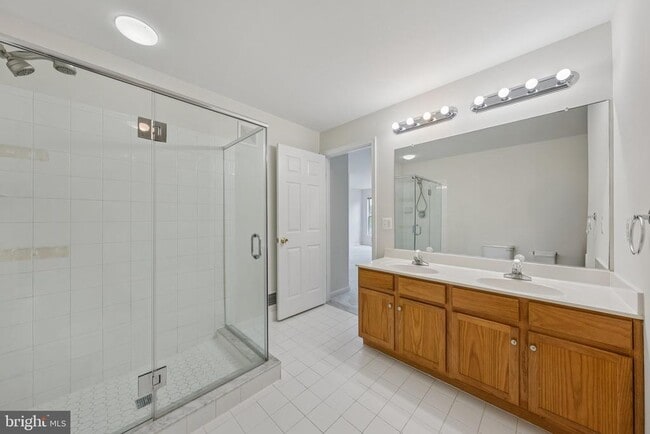 Building Photo - 15503 John Diskin Cir