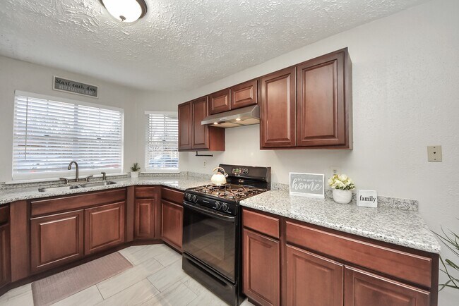 Building Photo - 20627 Burwood Cir