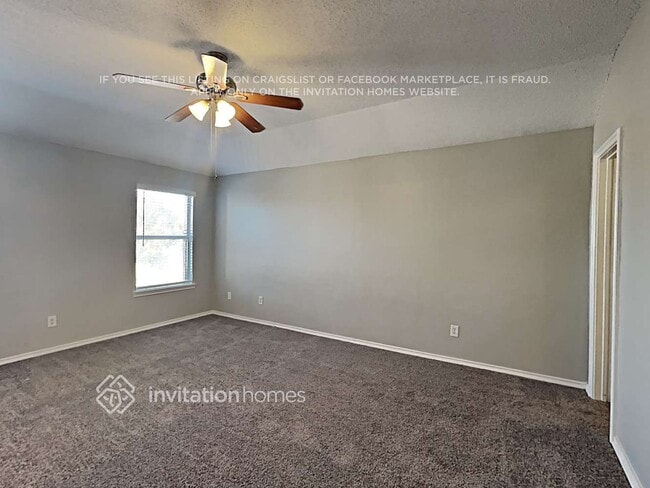 Building Photo - 1306 Deville Cir