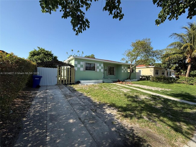 Building Photo - 1141 NE 154th Terrace