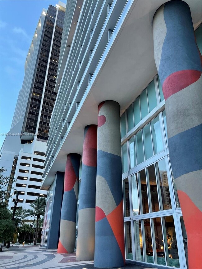 Primary Photo - 50 Biscayne Blvd