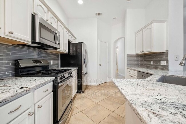 Building Photo - 105 Cattail Cove