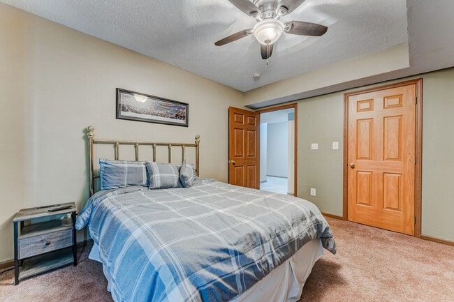 Building Photo - 9 Riddle Ct