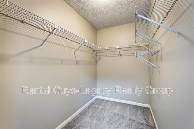 Building Photo - 803 Kettering Way