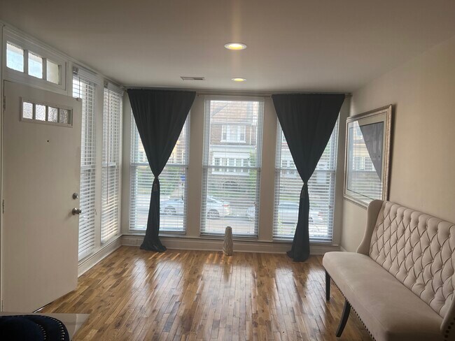 Building Photo - 1705 67th Ave