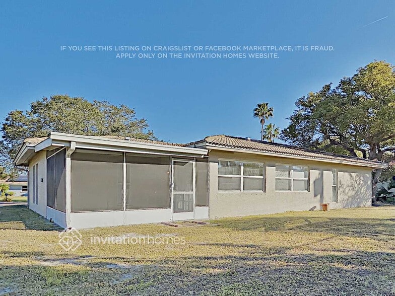 Building Photo - 122 Van Dyck Dr