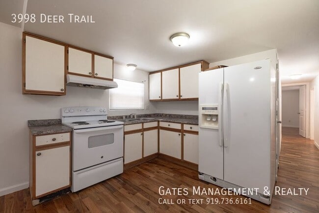 Building Photo - 3998 Deer Trail