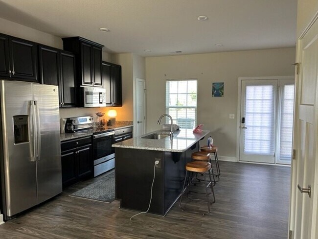 Building Photo - 271 Brittlebrush Dr