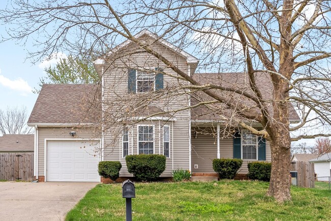 Primary Photo - 3 Bedroom 2 Bath Pet Friendly Home For Ren...
