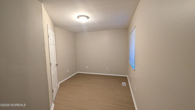 Building Photo - 21 Jesse Rd