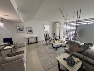 Building Photo - 5600 N Flagler Dr