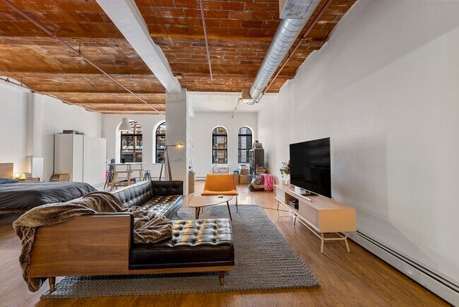 Building Photo - 717 Atlantic Ave