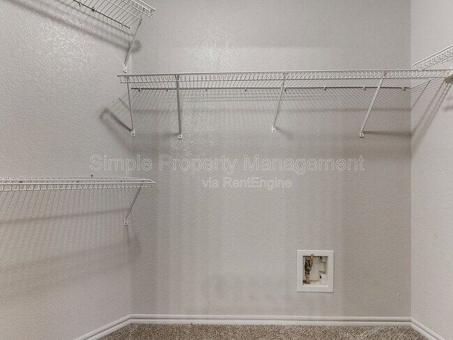 Building Photo - 3221 SW 103rd Pl