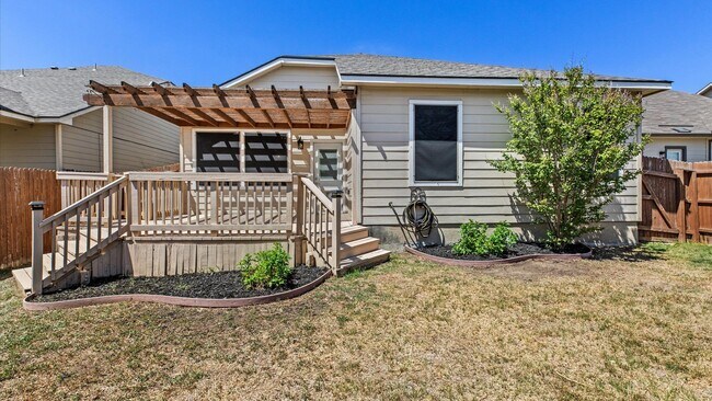 Building Photo - 6026 Cielo Ranch