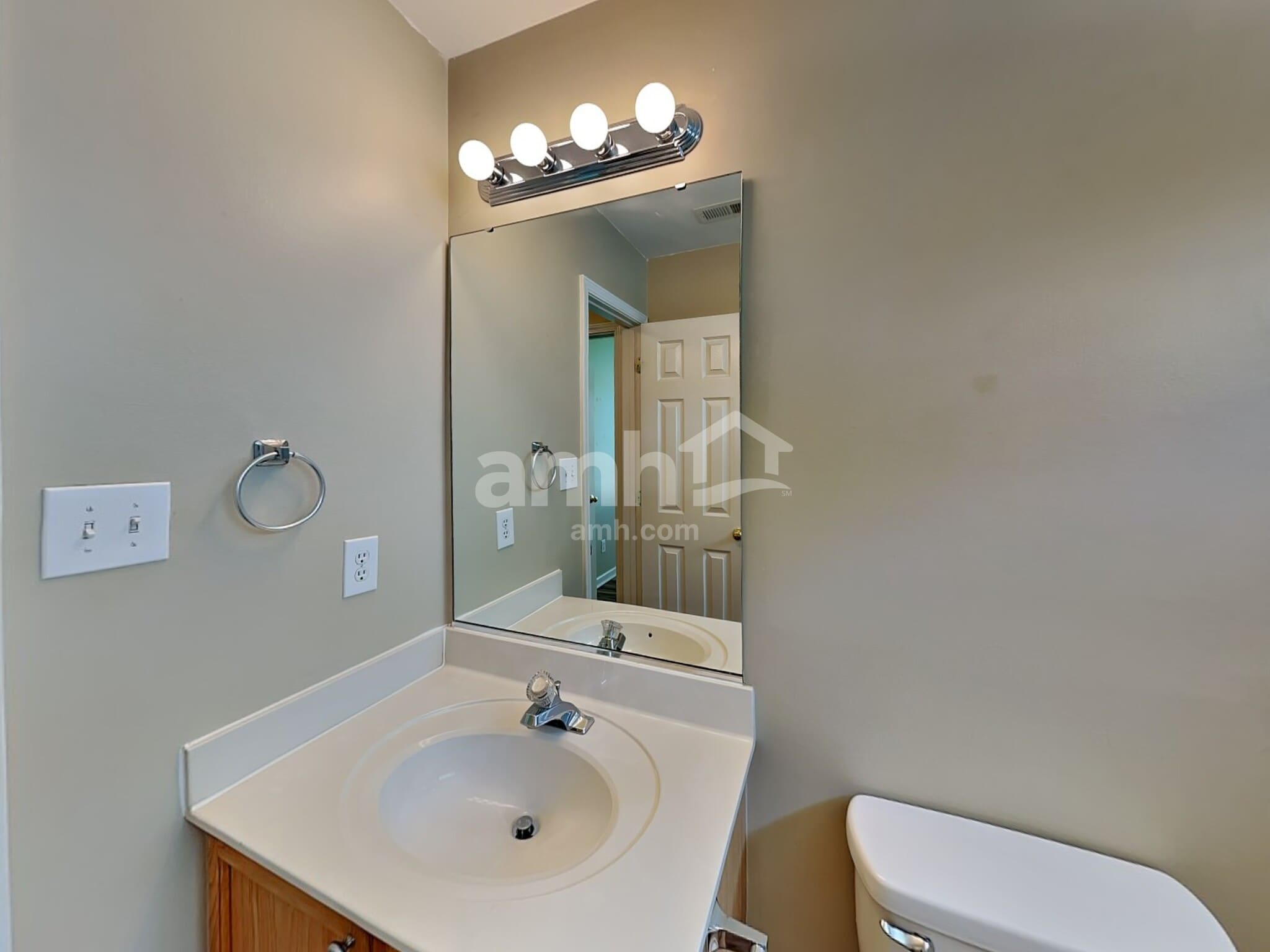 Building Photo - 4832 Asherton Pl NW