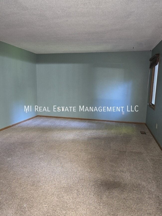 Building Photo - 1268 Oakhampton Rd