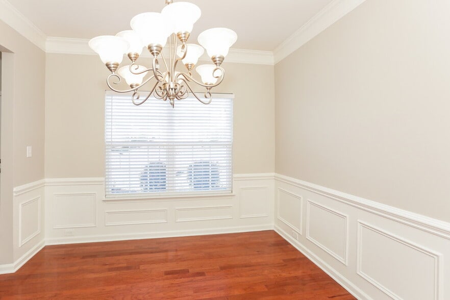 Building Photo - 6415 Glenolden Dr