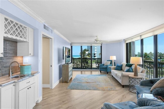 Building Photo - 9550 S Ocean Dr