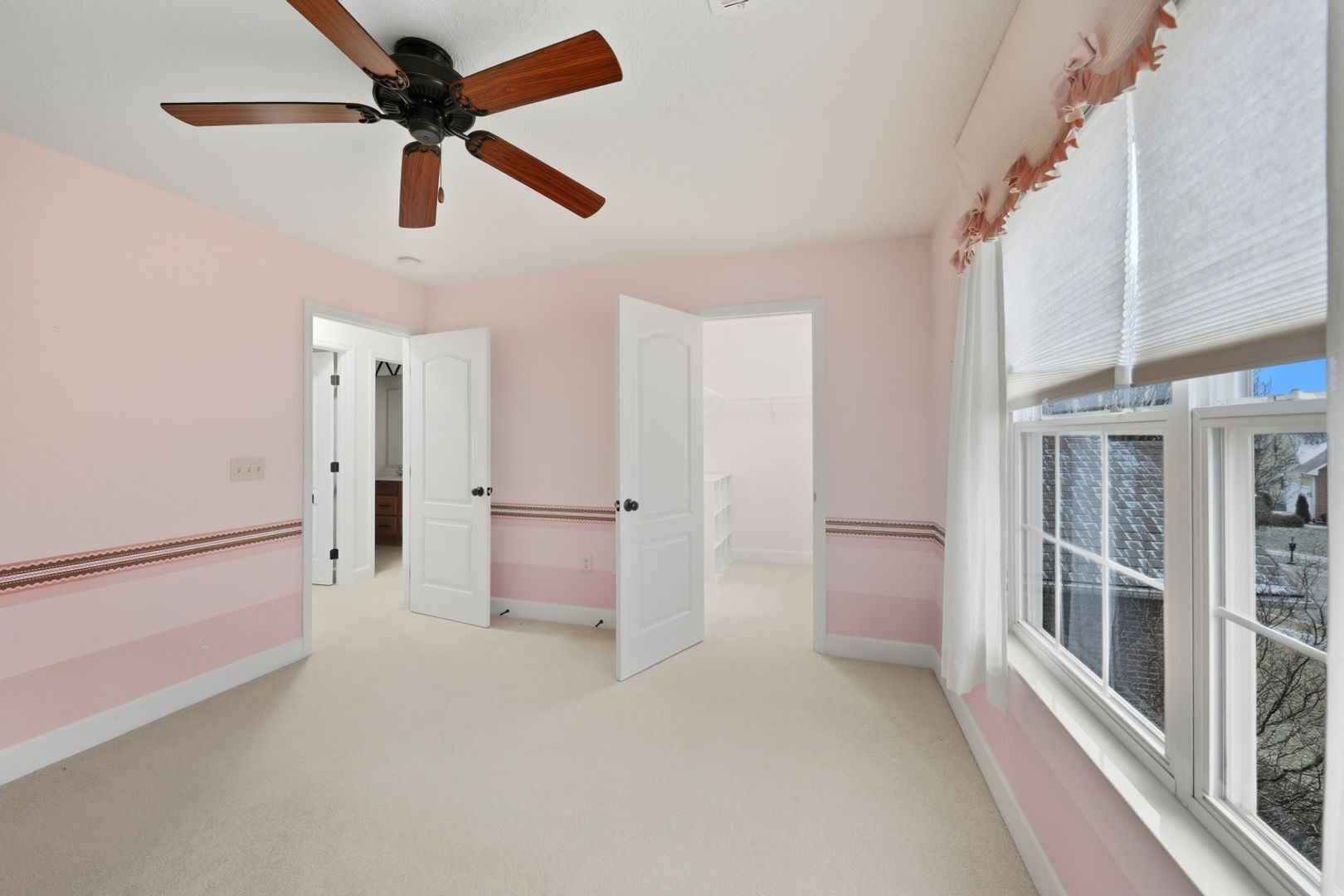 Building Photo - 997 Sweeney Dr