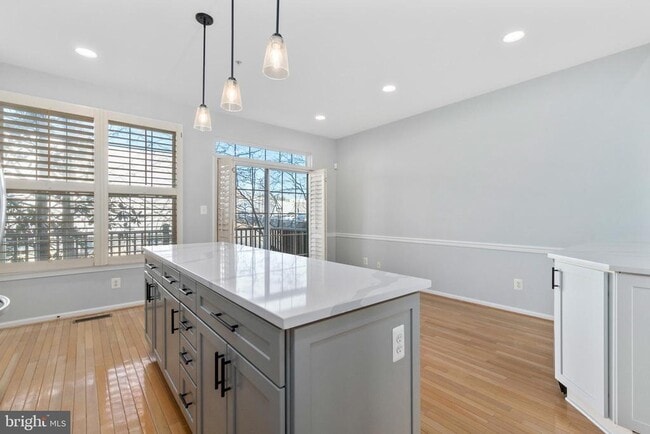 Building Photo - 351 Livermore Ln