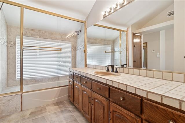 Building Photo - 5320 Catamaran Dr