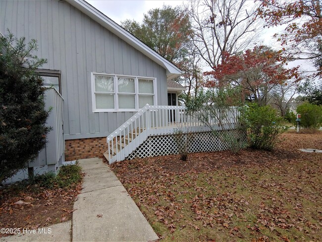Building Photo - 456 Egret Dr
