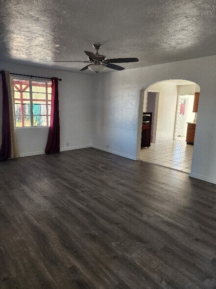 Building Photo - 2136 N Madelyn Ave