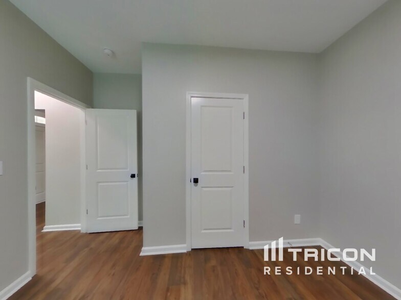Building Photo - 7662 Tanglewood Wy