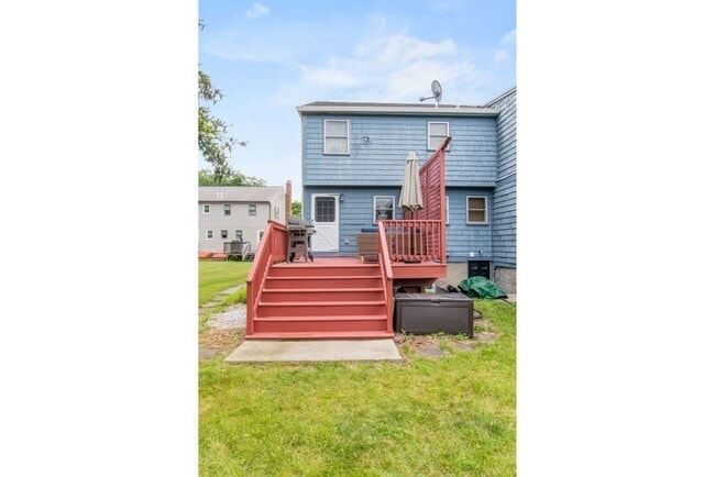 Building Photo - 36 Brookside Ave