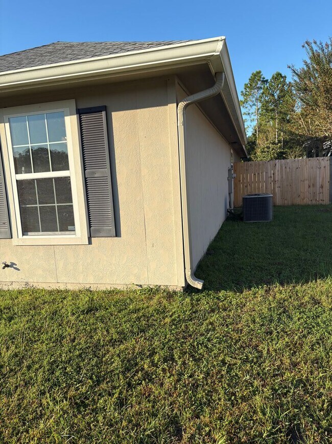 Building Photo - 4 Bed 2 Bath New Fenced in Yard In Kingsla...