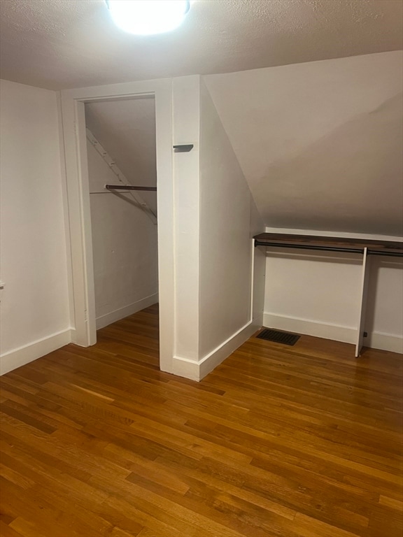 Building Photo - 80 Pine St