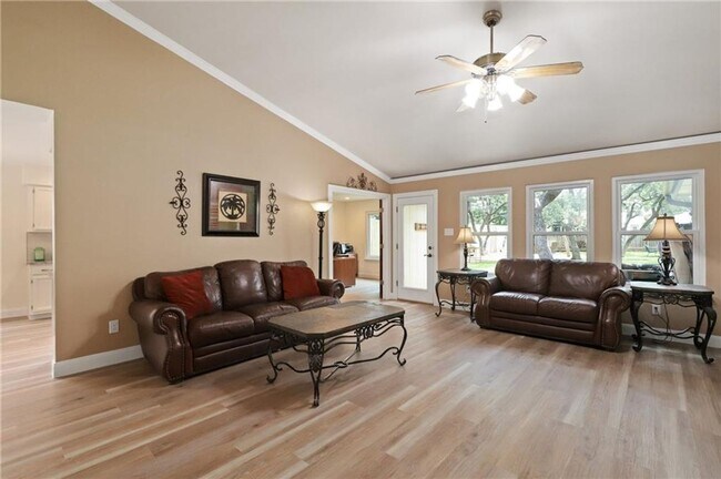 Building Photo - 4-bedroom, 1-story home with dedicated office space and large backyard!