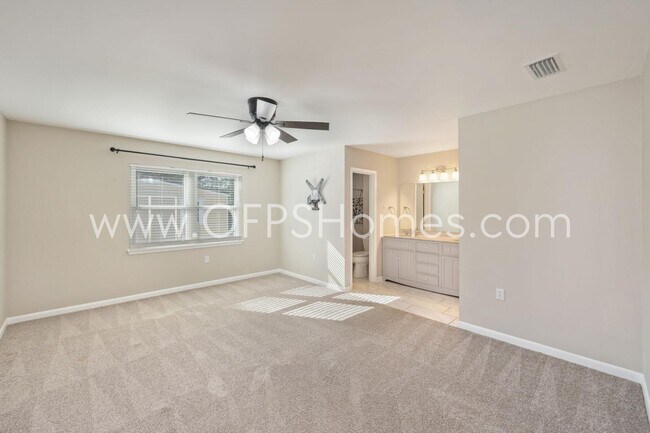 Building Photo - 606 Ironwood Dr