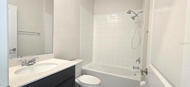 Building Photo - 212 Bergamot Lp