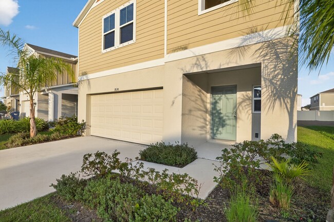 Building Photo - Spacious 4 Bedroom for Rent - With Amenities!